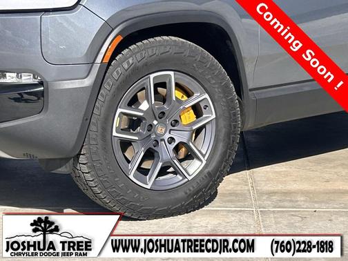 2023 Rivian R1S Adventure