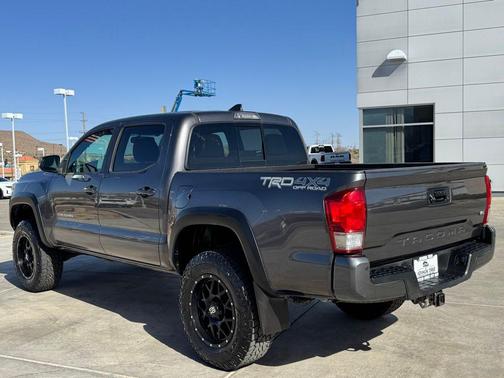 2017 Toyota Tacoma SR5