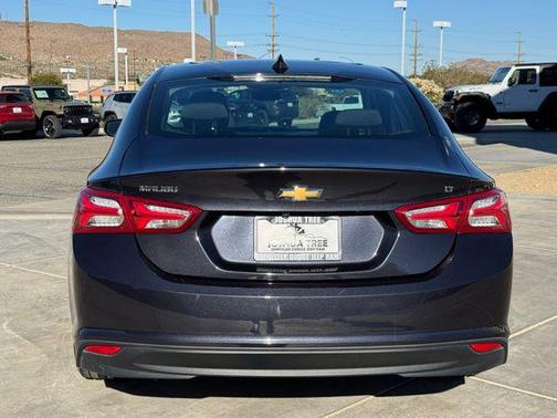 2022 Chevrolet Malibu FWD LT