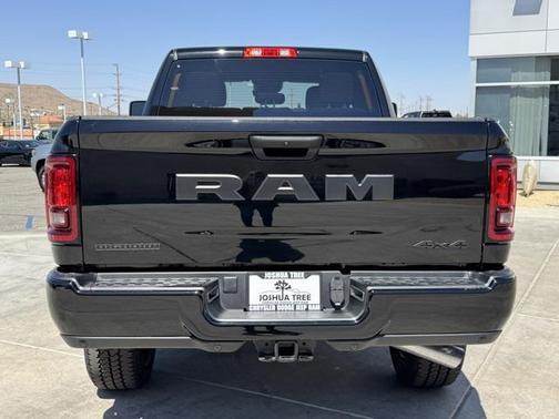 2025 RAM 2500 Big Horn Crew Cab 4x4 6'4' Box