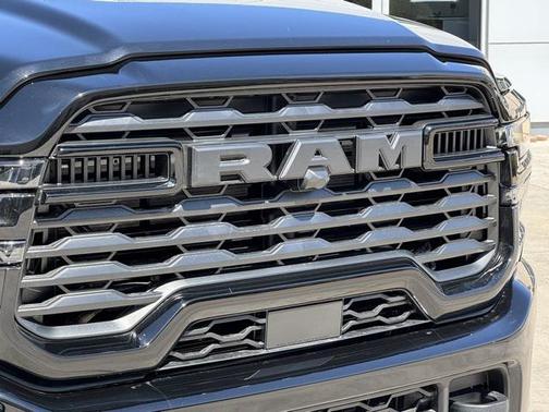 2025 RAM 2500 Big Horn Crew Cab 4x4 6'4' Box