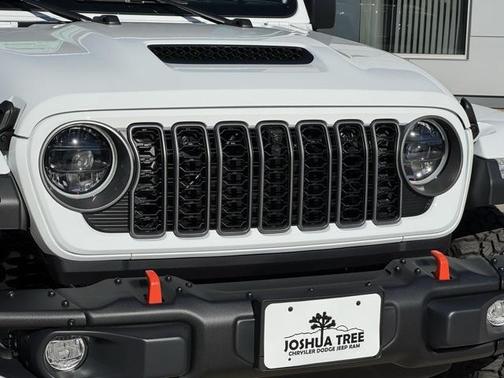2025 Jeep Gladiator Mojave X