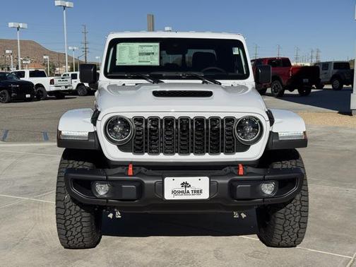 2025 Jeep Gladiator Mojave X