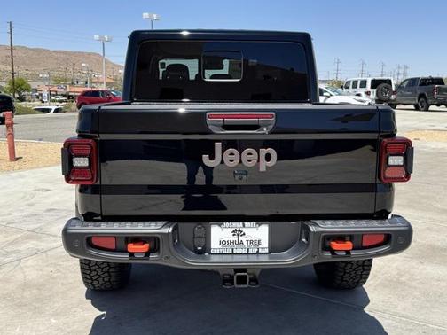 2025 Jeep Gladiator Mojave X