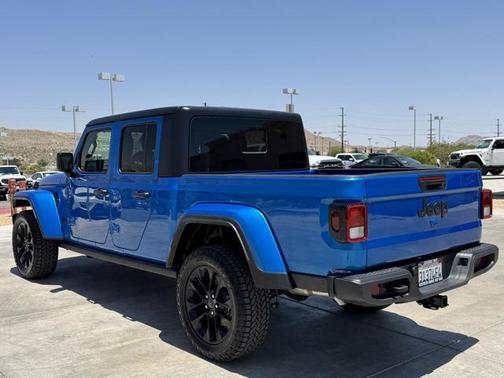 2025 Jeep Gladiator Nighthawk