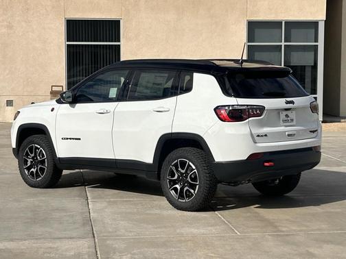 2026 Jeep Compass Trailhawk