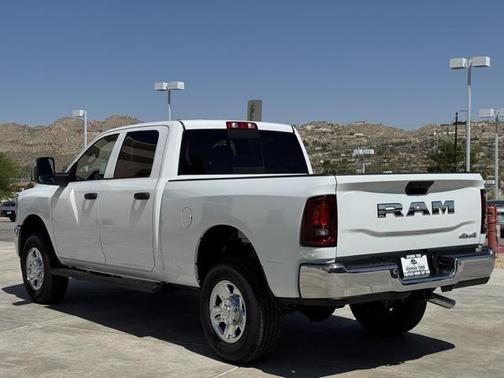 2025 RAM 2500 Tradesman Crew Cab 4x4 6'4' Box