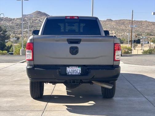 2021 RAM 2500 Tradesman Crew Cab 4x4 6'4' Box
