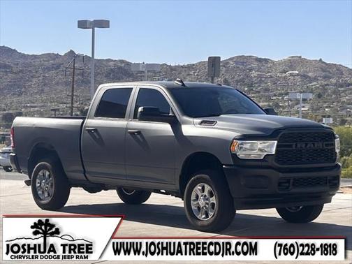 2021 RAM 2500 Tradesman Crew Cab 4x4 6'4' Box