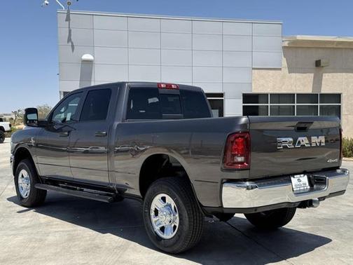 2025 RAM 2500 Tradesman Crew Cab 4x4 6'4' Box