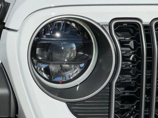 2026 Jeep Gladiator Mojave 4x4