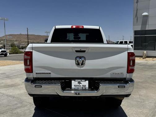 2022 RAM 2500 Big Horn Crew Cab 4x4 6'4' Box