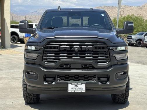 2025 RAM 2500 Tradesman Crew Cab 4x4 6'4' Box