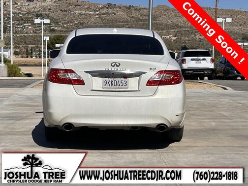 2011 INFINITI M37 Base