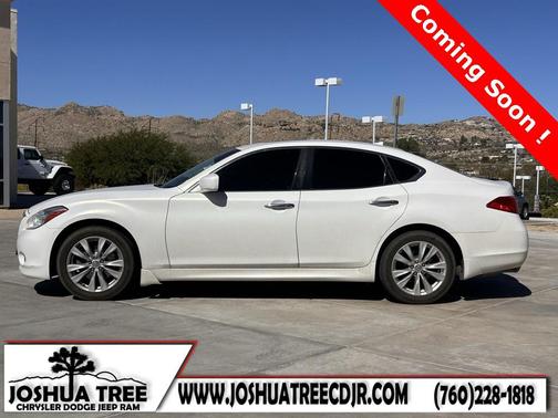2011 INFINITI M37 Base
