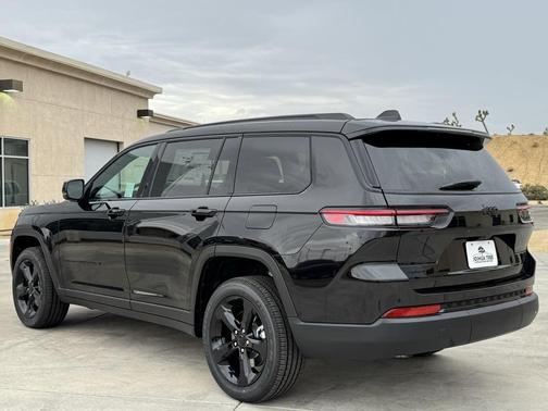 2025 Jeep Grand Cherokee L Altitude
