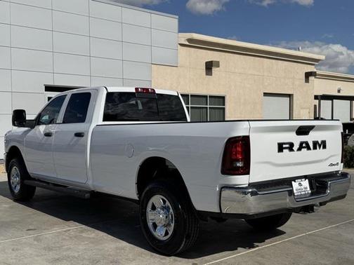 2025 RAM 3500 Tradesman Crew Cab 4x4 8' Box