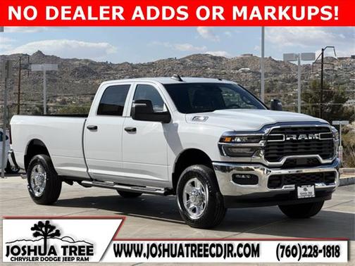 2025 RAM 3500 Tradesman Crew Cab 4x4 8' Box