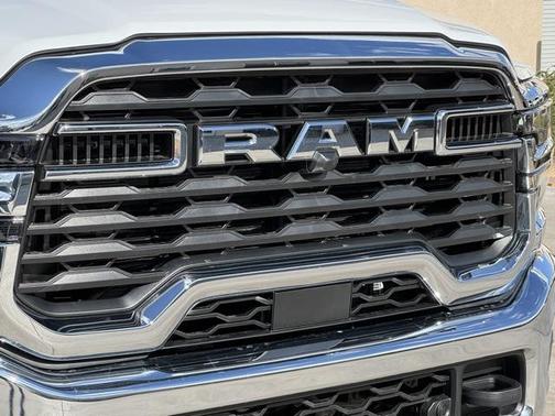 2025 RAM 3500 Tradesman Crew Cab 4x4 8' Box