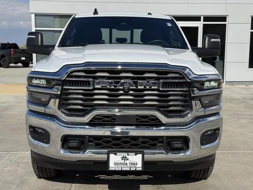 2025 RAM 3500 Tradesman Crew Cab 4x4 8' Box