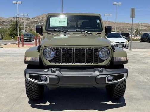 2025 Jeep Gladiator High Tide