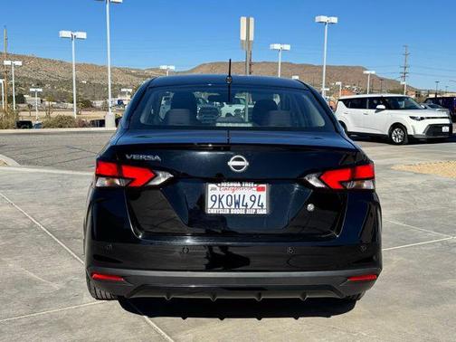 2024 Nissan Versa 1.6 S