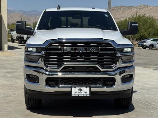 2025 RAM 2500 Tradesman Crew Cab 4x4 6'4' Box