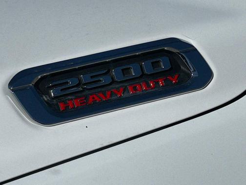 2020 RAM 2500 Tradesman Crew Cab 4X4 6'4' Box