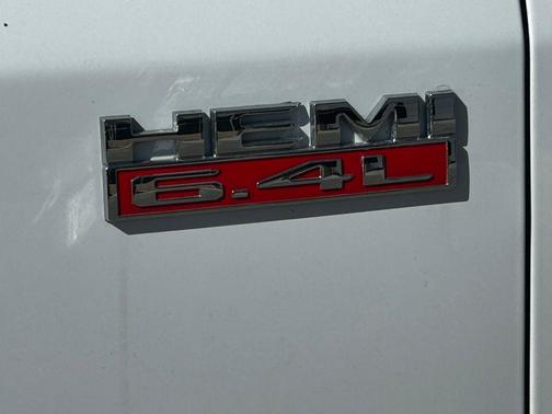 2020 RAM 2500 Tradesman Crew Cab 4X4 6'4' Box