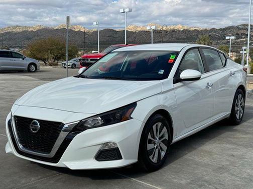 2022 Nissan Altima S FWD