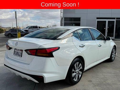 2022 Nissan Altima S FWD