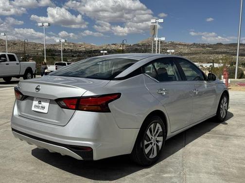 2022 Nissan Altima S FWD