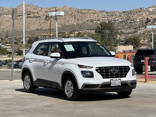2020 Hyundai VENUE SEL