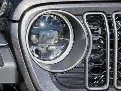 2026 Jeep Gladiator Mojave 4x4