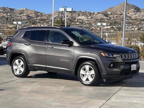 2022 Jeep Compass Latitude