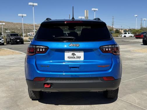 2026 Jeep Compass Trailhawk