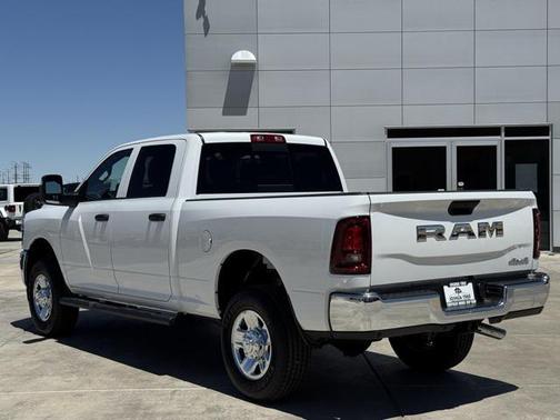 2025 RAM 2500 Tradesman Crew Cab 4x4 6'4' Box