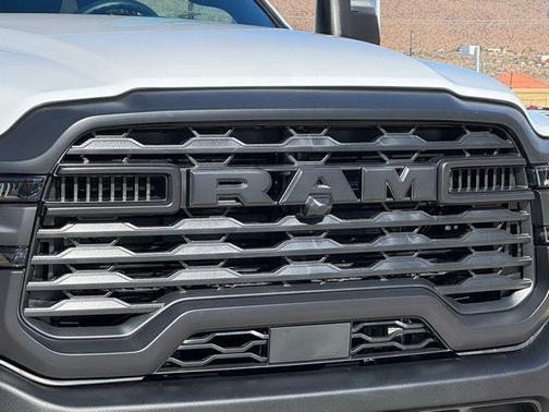 2026 RAM 2500 Tradesman Crew Cab 4x4 6'4' Box