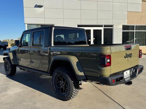 2026 Jeep Gladiator Willys 4x4