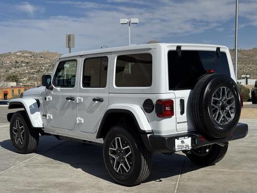 2025 Jeep Wrangler 4-Door Sahara 4x4