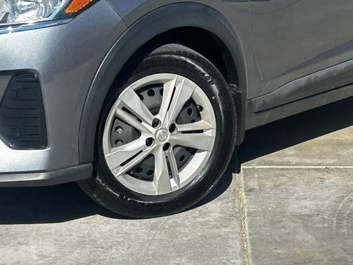 2023 Nissan Kicks S