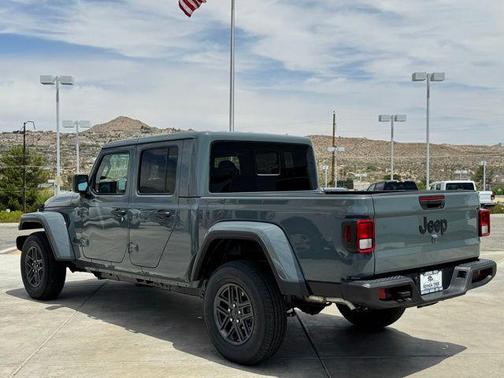 2025 Jeep Gladiator Sport S