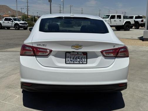 2022 Chevrolet Malibu FWD LT