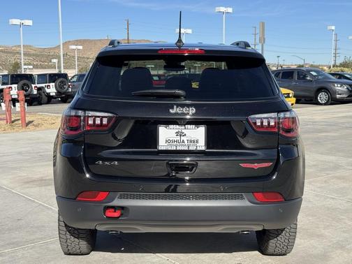 2026 Jeep Compass Trailhawk