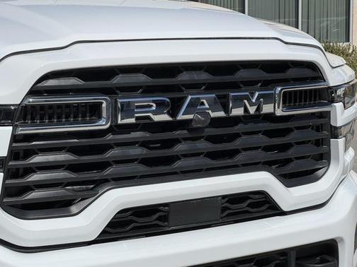 2025 RAM 2500 Big Horn Crew Cab 4x4 6'4' Box