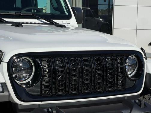 2026 Jeep Gladiator Willys 4x4