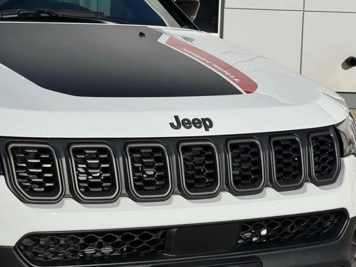 2026 Jeep Compass Trailhawk