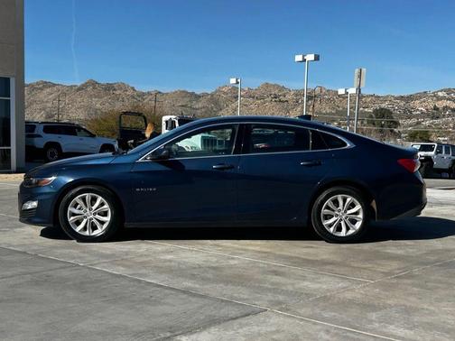 2022 Chevrolet Malibu FWD LT