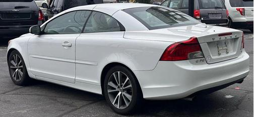 2011 Volvo C70 T5