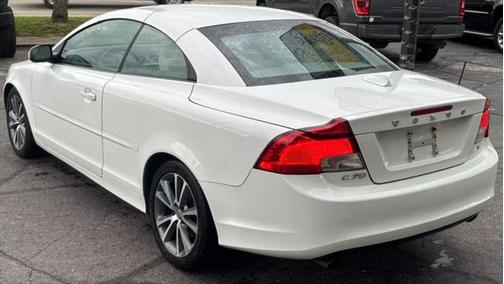 2011 Volvo C70 T5